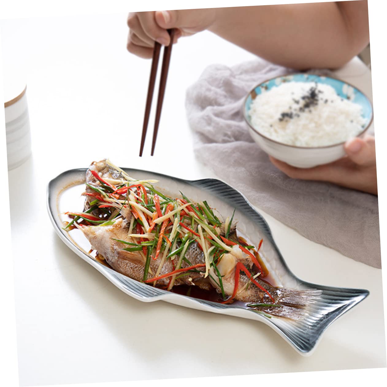 Amazon.co.jp: MOLUCKFU 陶器の魚形サービングプラッター 13インチ磁器